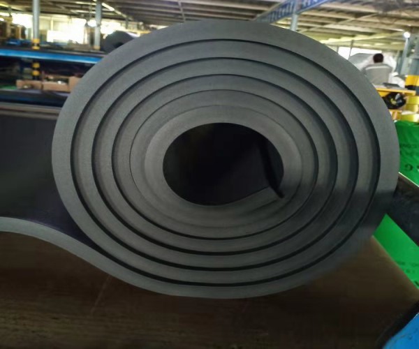 B1级橡塑保温板具有良好的耐候性